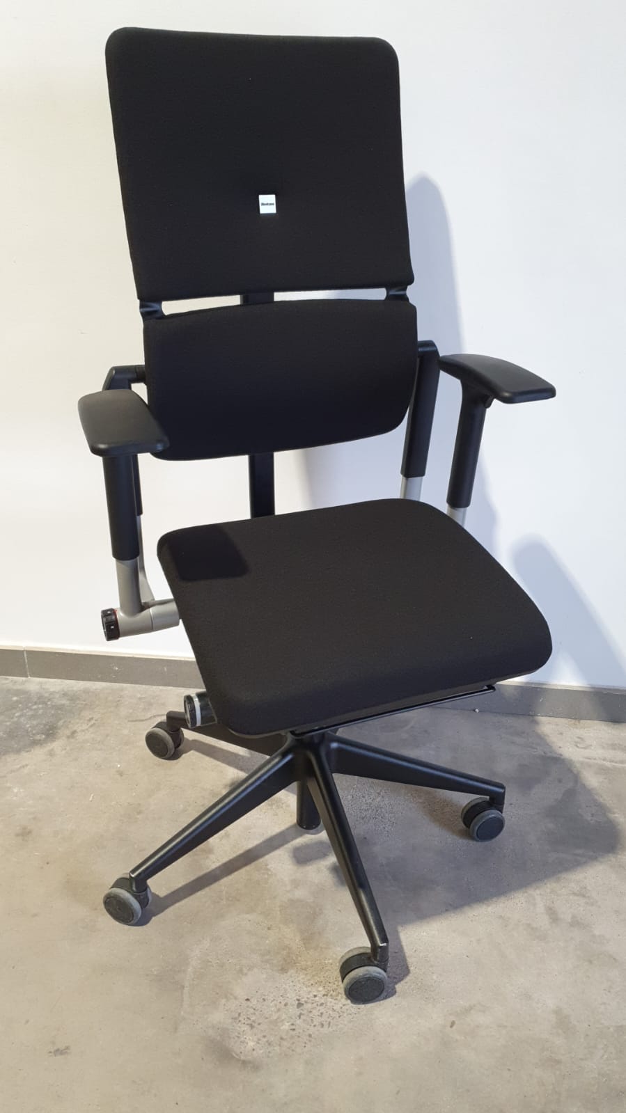 silla steelcase please 2 negra