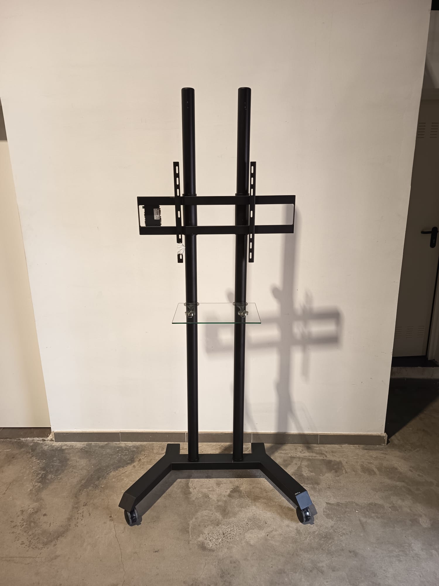 soporte negro tv